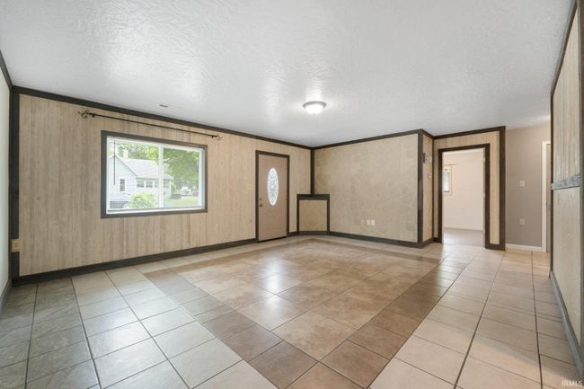 300 E Warfield St, House other with 3 bedrooms, 2 bathrooms and null parking in Garrett IN | Image 5