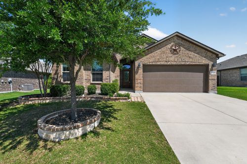 1133 Belsay Ln, Saginaw, TX, 76131-2271 | Card Image