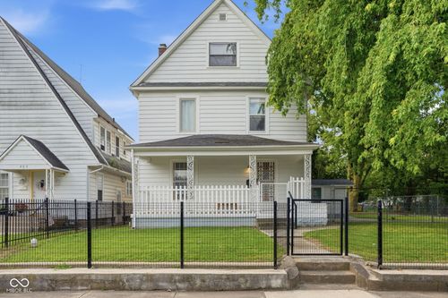 409 W 7th St, Anderson, IN, 46016-1305 | Card Image