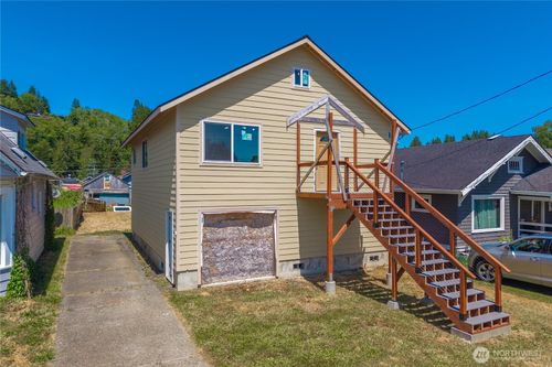 223 Karr Ave, Hoquiam, WA, 98550-1728 | Card Image