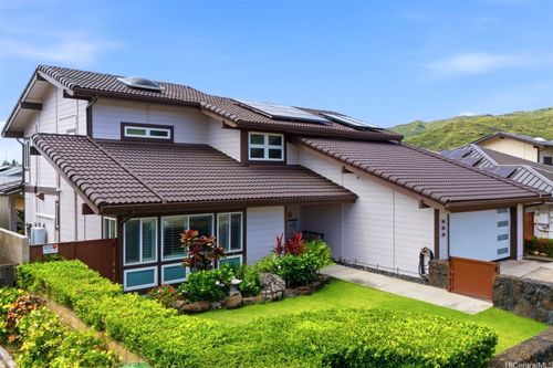 220 Kaiolohia Pl, Honolulu, HI, 96825-1503 | Card Image