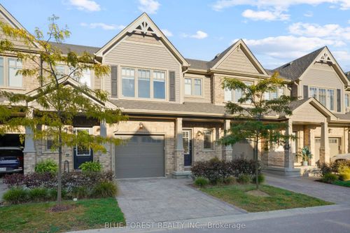 33-2491 Tokala Trail, London, ON, N6G0X1 | Card Image