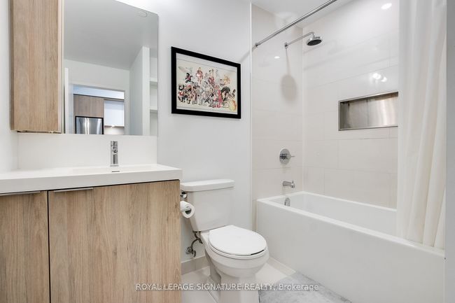 203 - 34 Tubman Ave, Condo with 1 bedrooms, 1 bathrooms and null parking in Toronto ON | Image 5