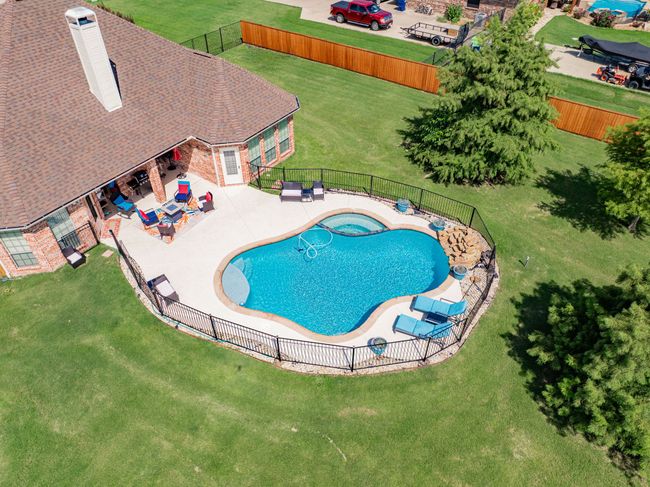 2577 W Alamosa Dr, House other with 4 bedrooms, 3 bathrooms and null parking in Terrell TX | Image 8