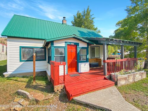 1109 Park Ave, Meeker, CO, 81641-3307 | Card Image