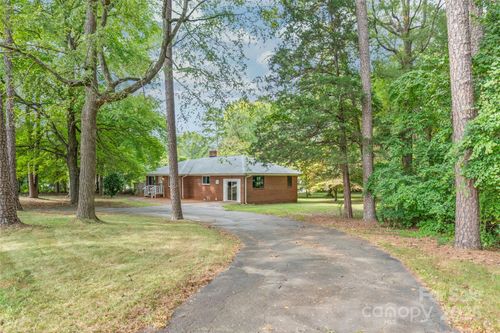 8603 Lawyers Rd, Charlotte, NC, 28227-8739 | Card Image