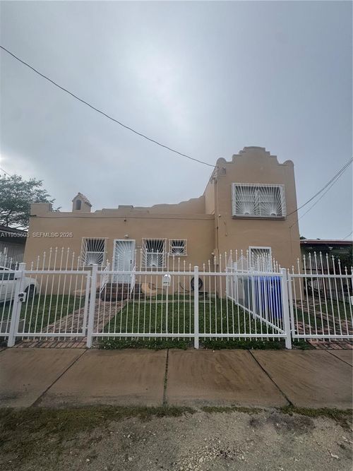 322 Sw 31st Ct, Miami, FL, 33135-2730 | Card Image