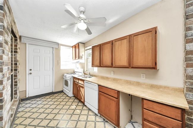 24219 Camillia Ridge Way, House other with 5 bedrooms, 4 bathrooms and 3 parking in Katy TX | Image 39