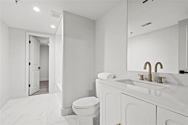 APT-403 - 600 Admiral Blvd, Condo with 3 bedrooms, 4 bathrooms and null parking in Kansas City MO | Image 27