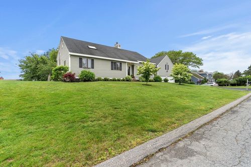 23 Mulholland Dr, Ipswich, MA, 01938-2822 | Card Image