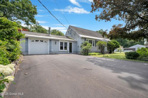 13 Collamer Dr, Malta, NY, 12020-4348 | Card Image