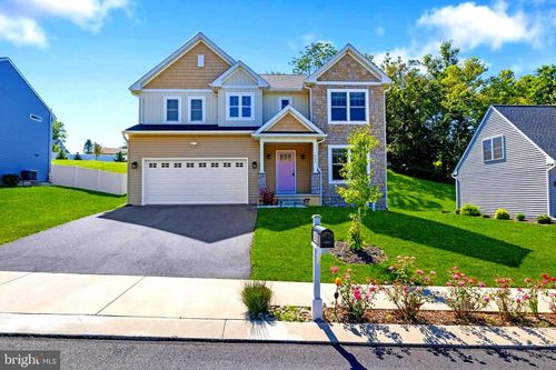 645 N Pier Dr, LANCASTER, PA, 17603-9333 | Card Image