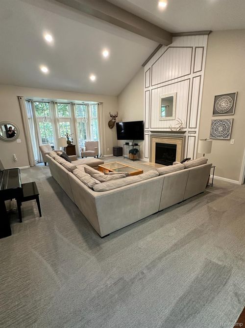 773 River Bend Dr, Rochester Hills, MI, 48307-2726 | Card Image