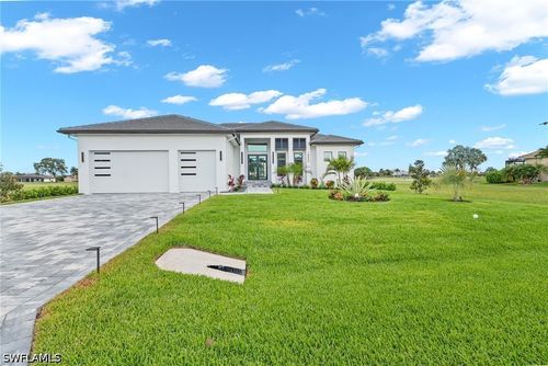 18432 Royal Hammock Blvd, NAPLES, FL, 34114-8946 | Card Image