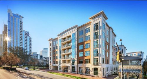 1er-425 W Trade St, Charlotte, NC, 28202-3169 | Card Image