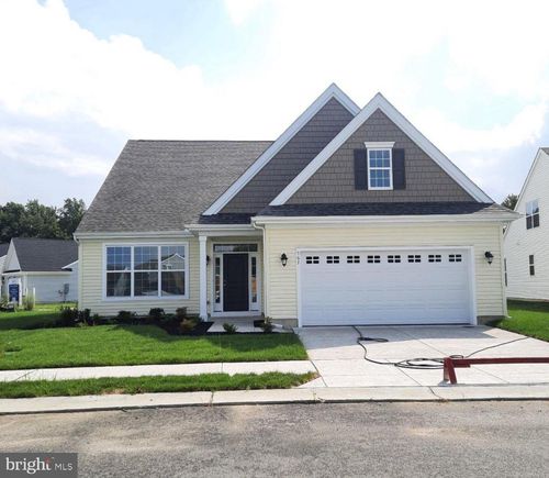 643 Resort Blvd, DOVER, DE, 19904-2011 | Card Image