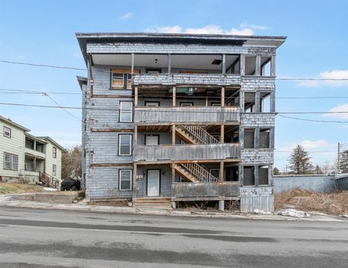 18 Peavey Ln, Berlin, NH, 03570-2457 | Card Image