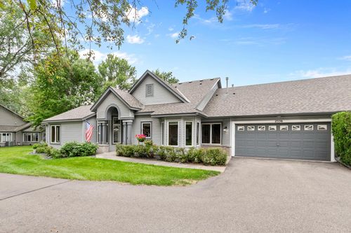 2556 Sumac Rdg, White Bear Lake, MN, 55110-5644 | Card Image