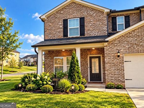 6943 Newcastle Ct, Fairburn, GA, 30213-6571 | Card Image