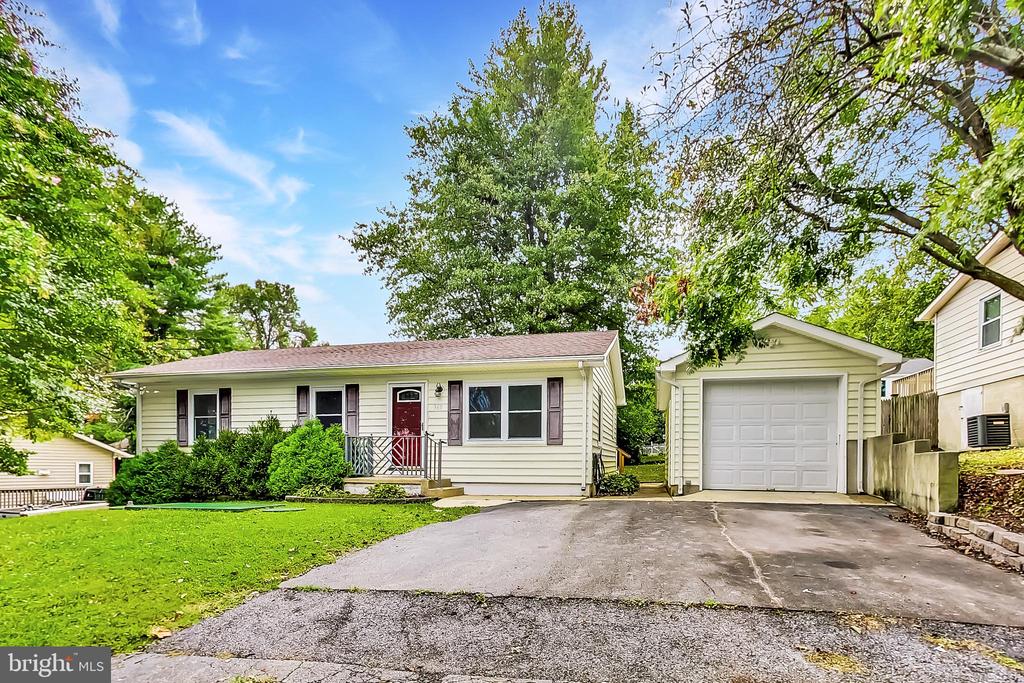 7th St, North Beach, MD 20714