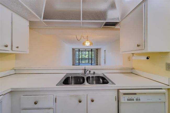 APT-8326 - 14255 Rosemary Ln, Condo with 2 bedrooms, 2 bathrooms and null parking in LARGO FL | Image 19