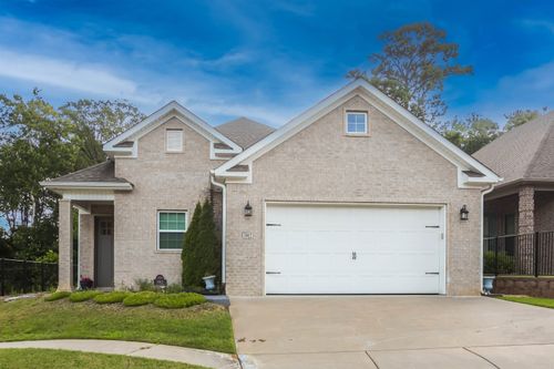 3912 Logan Ridge Dr, Bryant, AR, 72022-8056 | Card Image
