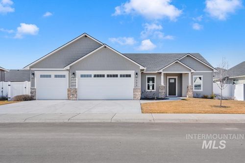 305 Bobcat St, Fruitland, ID, 83619-1120 | Card Image
