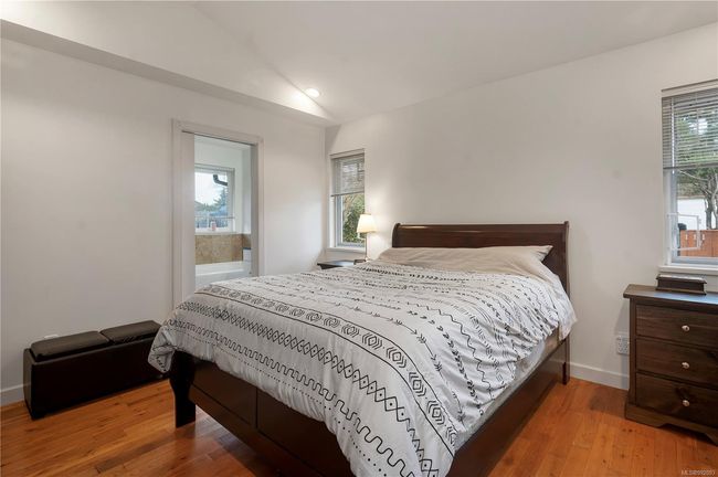 Primary Bedroom | Image 13