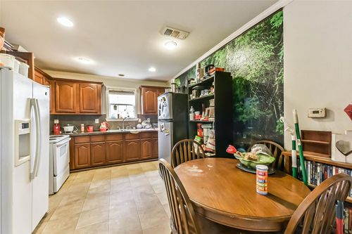27136 Coach Light Ln, New Caney, TX, 77357-7002 | Card Image