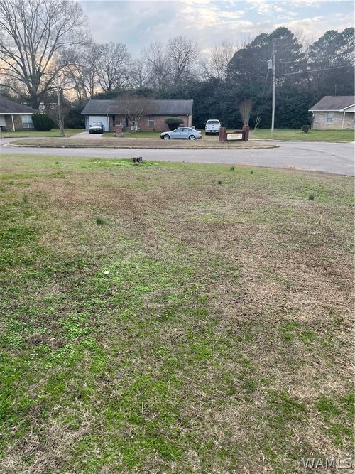 00 21st Street E, Tuscaloosa, AL, 35404 | Card Image