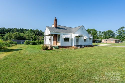 2125 E Ridge Rd, Salisbury, NC, 28144-1274 | Card Image