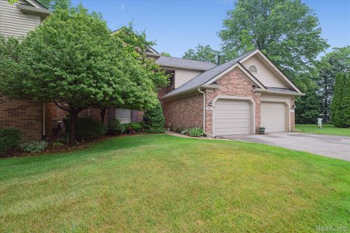 107-29865 Indian Trl, Farmington Hills, MI, 48331-1844 | Card Image