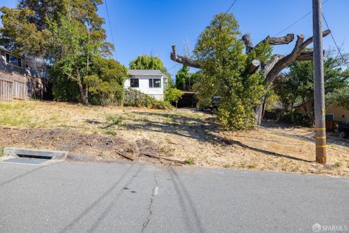 3142 Keith Avenue, Castro Valley, CA, 94546 | Card Image
