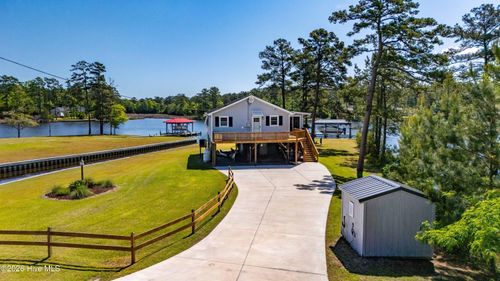 247 Jane Ln, Oriental, NC, 28571-9470 | Card Image