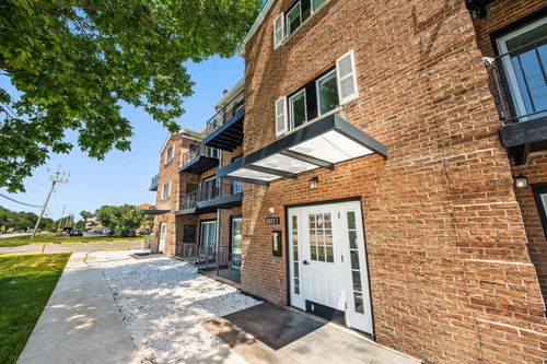 101-10217 Dearlove Road, Glenview, IL, 60025 | Card Image