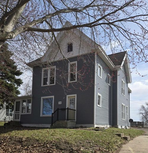 708 Park St, Reinbeck, IA, 50669-1222 | Card Image