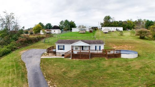 205 Willowtree Ln, Mount Vernon, KY, 40456-8056 | Card Image