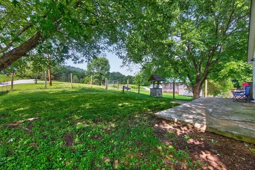 326 Roberts Rd, Stanton, KY, 40380-9423 | Card Image