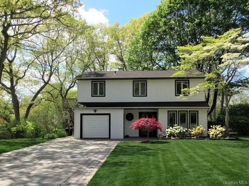 36 N Morris Ave, Farmingville, NY, 11738-1129 | Card Image