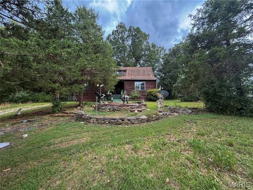 97 E Lakeview Dr, De Soto, MO, 63020-3959 | Card Image