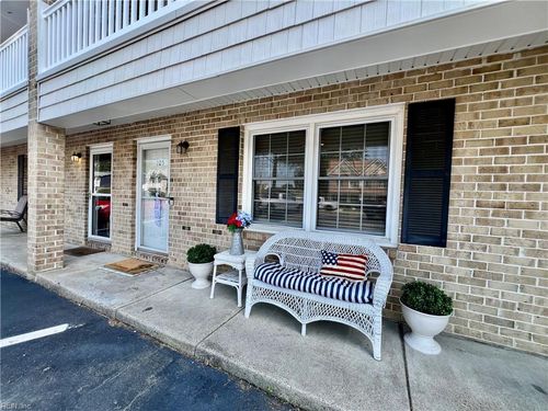 105-598 Pinewood Dr, Virginia Beach, VA, 23451-4464 | Card Image