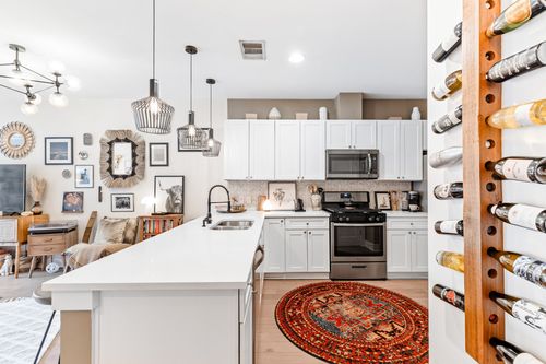 unit-24-908 Nueces St, Austin, TX, 78701-2239 | Card Image