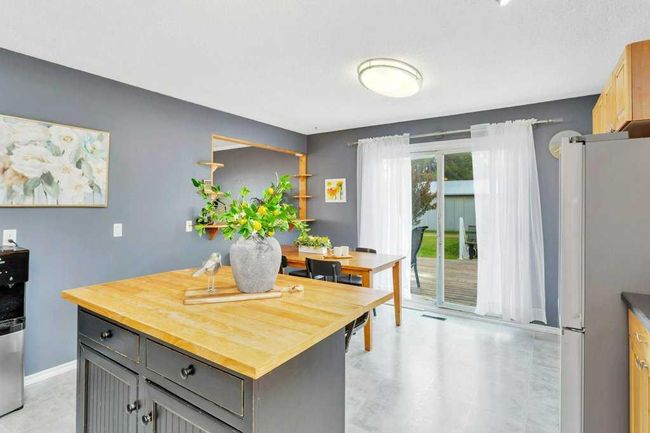 5620 50 Street, House other with 4 bedrooms, 2 bathrooms and 4 parking in Rimbey AB | Image 15