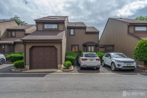 66 Riverbend Dr, North Brunswick, NJ, 08902-1158 | Card Image