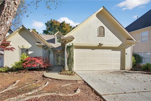 225 Morton Creek Cir, Johns Creek, GA, 30022-8100 | Card Image