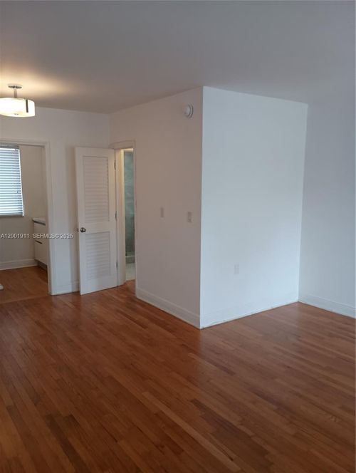 apt-11-535 74th St, Miami Beach, FL, 33141-2655 | Card Image