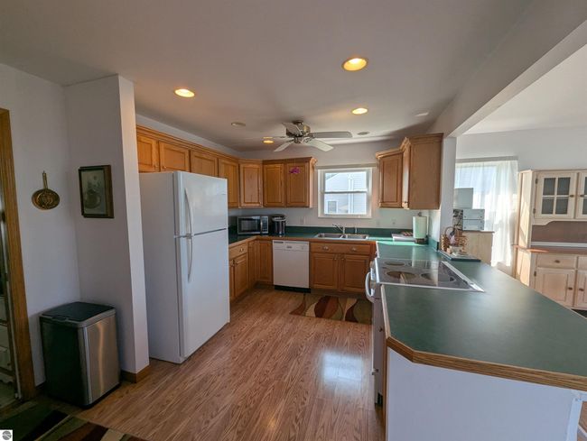 1810 E Riverside Drive, House other with 3 bedrooms, 2 bathrooms and null parking in Au Gres MI | Image 18