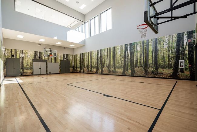View of sport court with community basketball court | Image 34