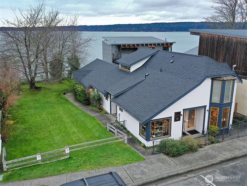 308 1st St, Langley, WA, 98260 | Card Image
