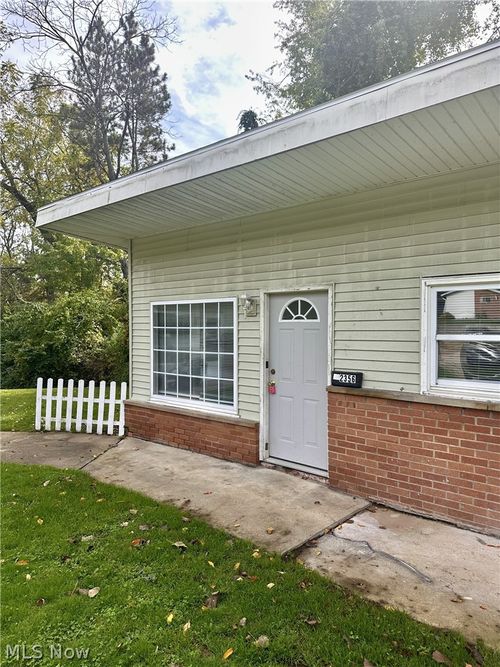 2356 Newton St, Akron, OH, 44305-3971 | Card Image